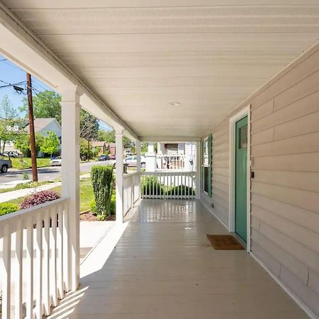 דורהאם Modern 3-Bedroom, Big Fence Yard, Pets Stay Free מראה חיצוני תמונה
