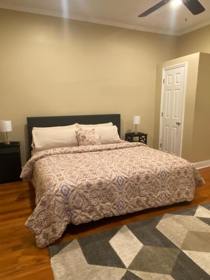 דורהאם Modern 3-Bedroom, Big Fence Yard, Pets Stay Free מראה חיצוני תמונה