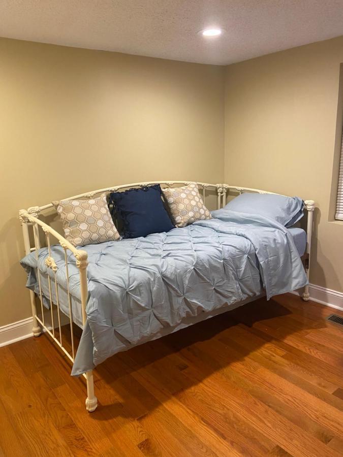 דורהאם Modern 3-Bedroom, Big Fence Yard, Pets Stay Free מראה חיצוני תמונה