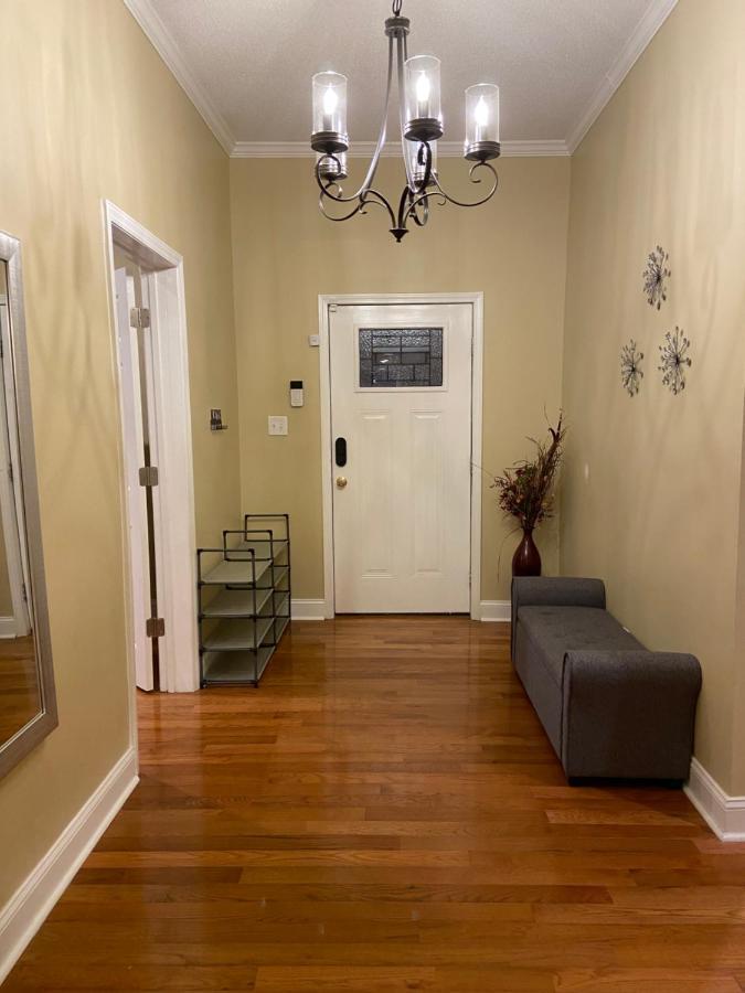 דורהאם Modern 3-Bedroom, Big Fence Yard, Pets Stay Free מראה חיצוני תמונה
