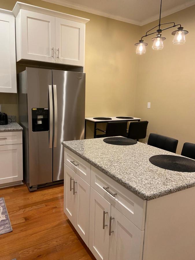 דורהאם Modern 3-Bedroom, Big Fence Yard, Pets Stay Free מראה חיצוני תמונה