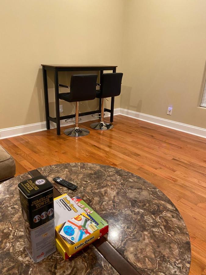 דורהאם Modern 3-Bedroom, Big Fence Yard, Pets Stay Free מראה חיצוני תמונה