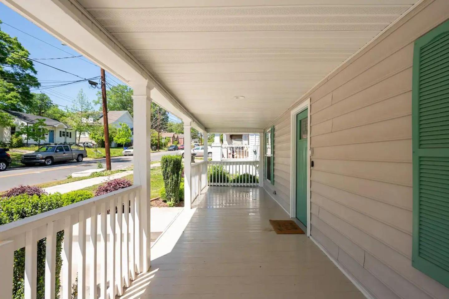 דורהאם Modern 3-Bedroom, Big Fence Yard, Pets Stay Free מראה חיצוני תמונה