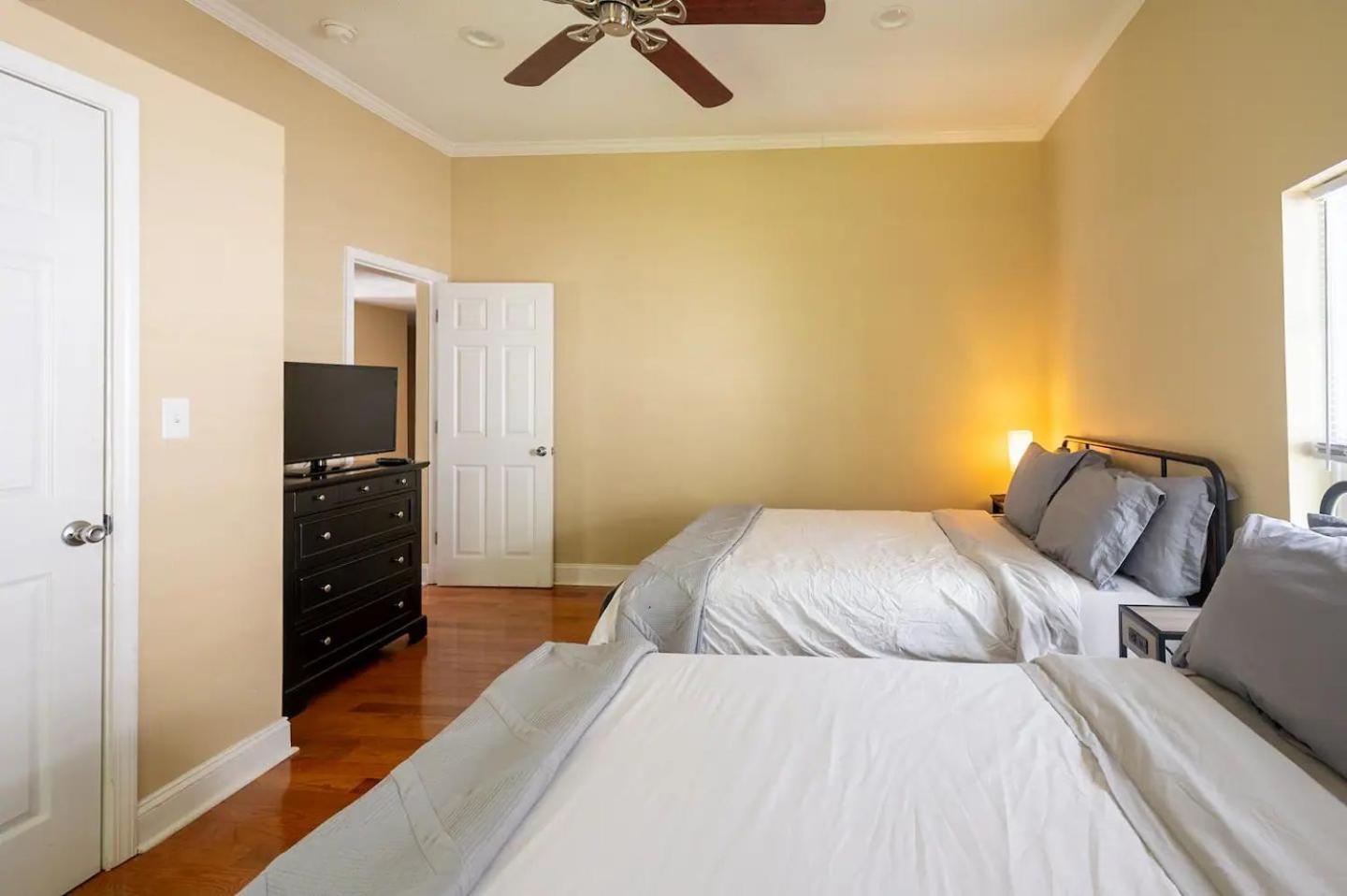 דורהאם Modern 3-Bedroom, Big Fence Yard, Pets Stay Free מראה חיצוני תמונה