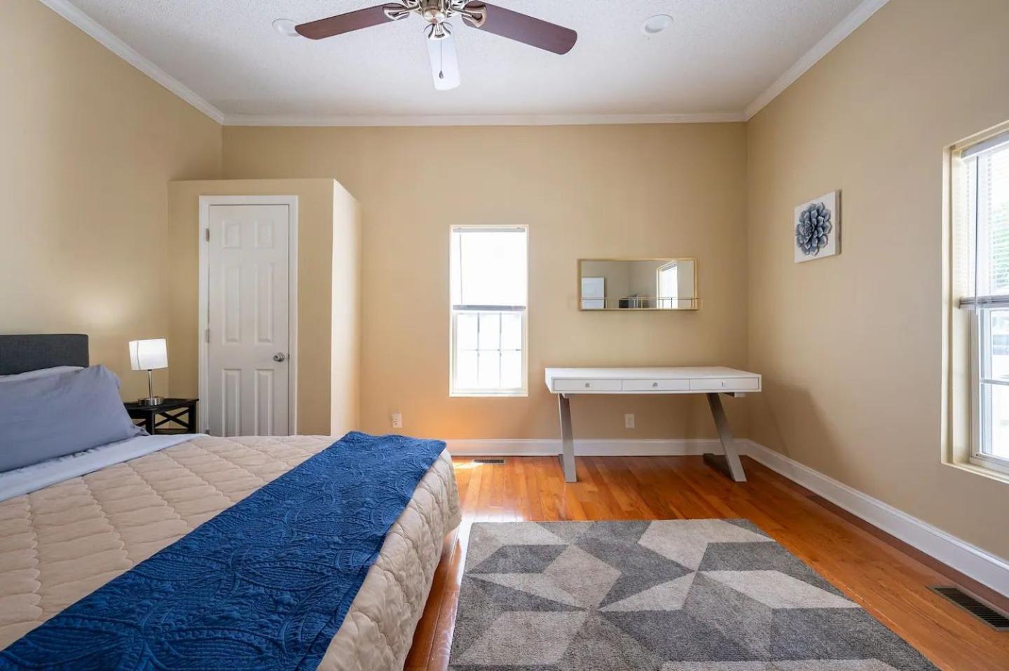 דורהאם Modern 3-Bedroom, Big Fence Yard, Pets Stay Free מראה חיצוני תמונה