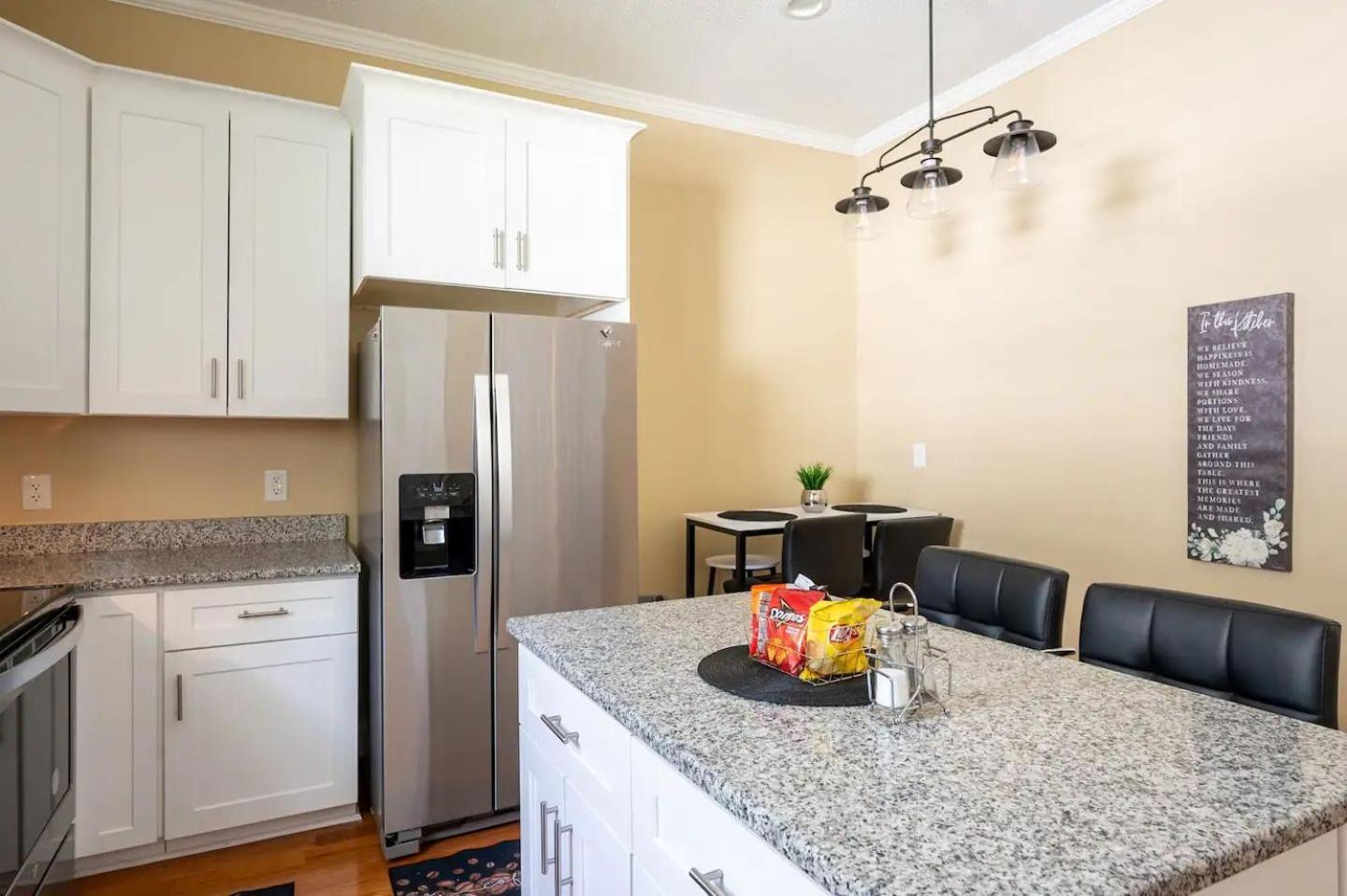 דורהאם Modern 3-Bedroom, Big Fence Yard, Pets Stay Free מראה חיצוני תמונה