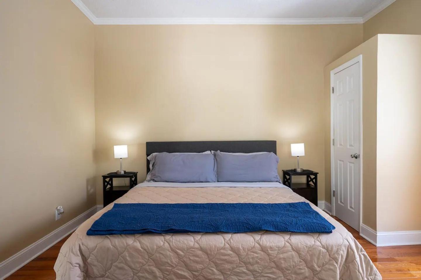 דורהאם Modern 3-Bedroom, Big Fence Yard, Pets Stay Free מראה חיצוני תמונה