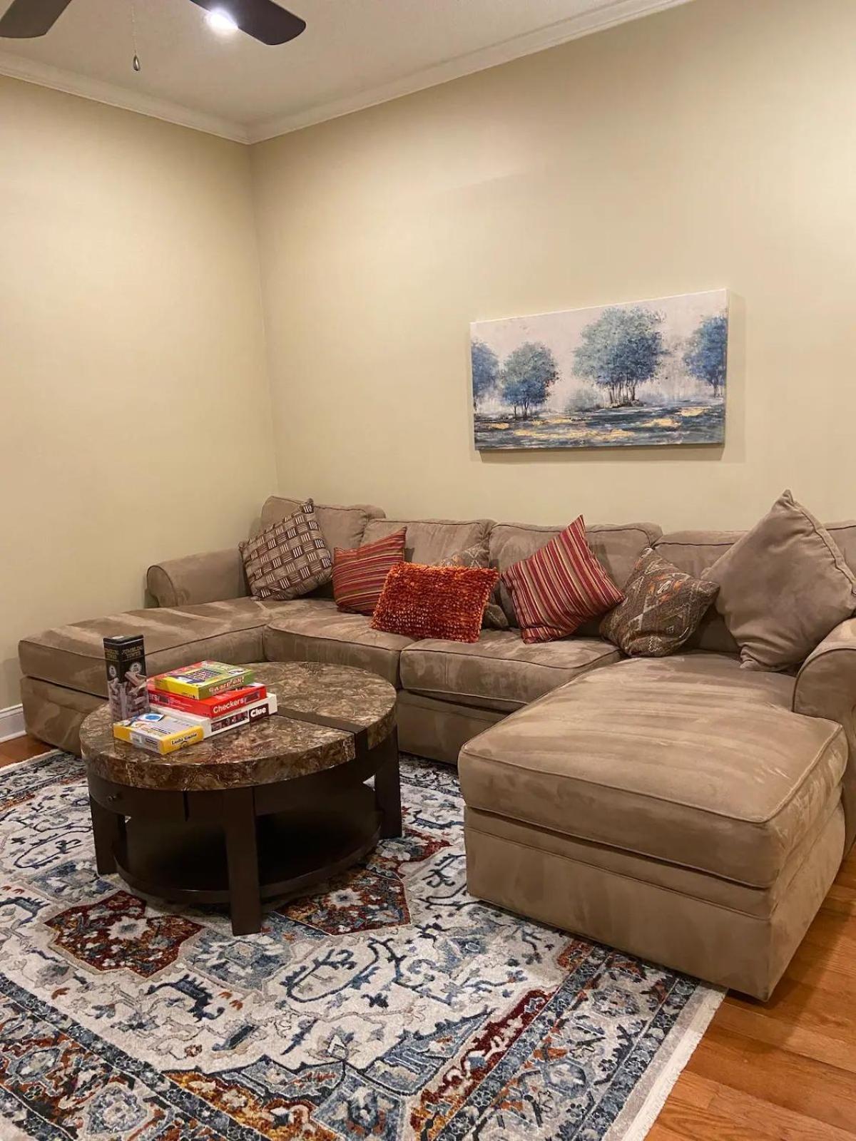 דורהאם Modern 3-Bedroom, Big Fence Yard, Pets Stay Free מראה חיצוני תמונה