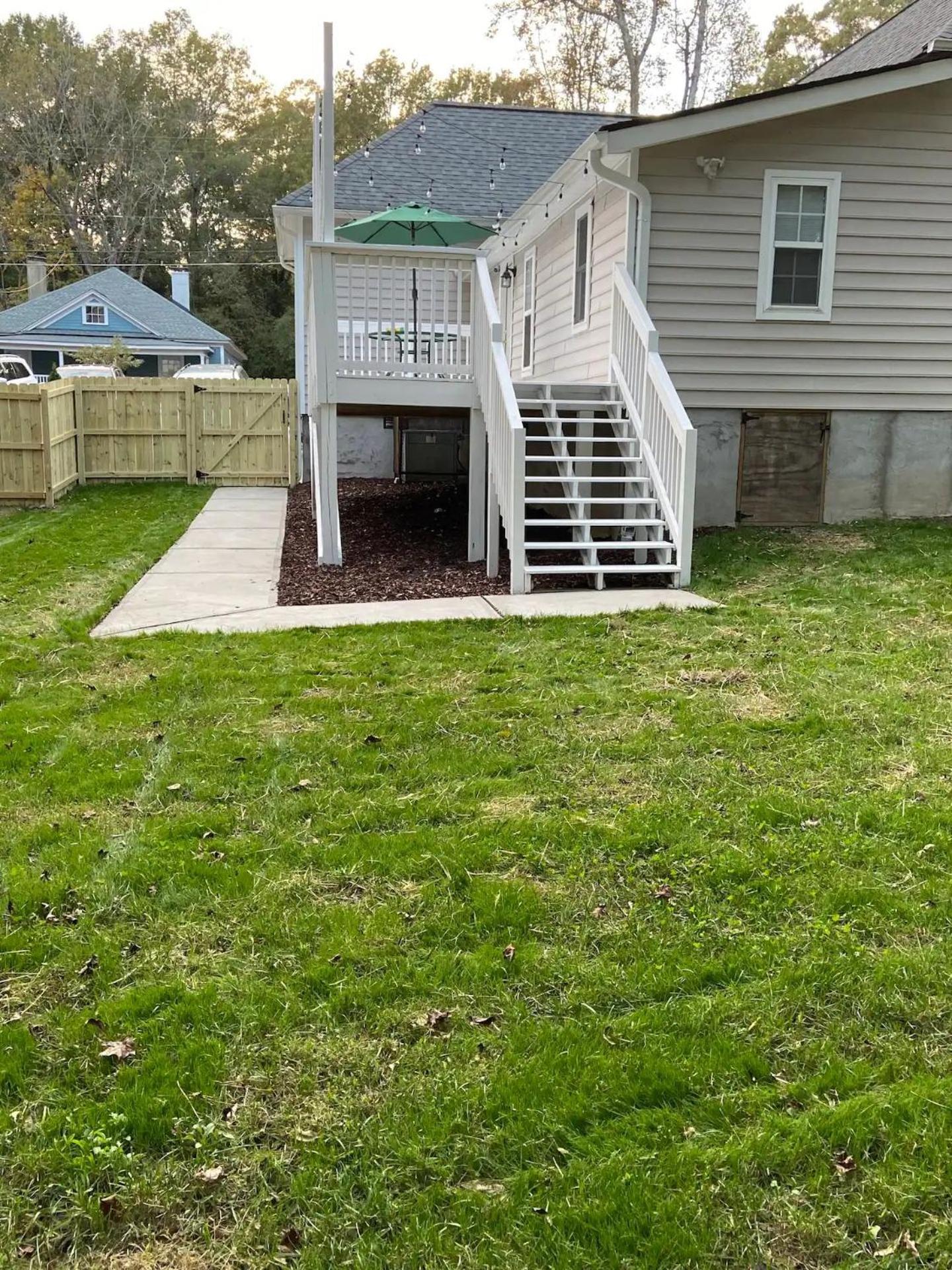 דורהאם Modern 3-Bedroom, Big Fence Yard, Pets Stay Free מראה חיצוני תמונה